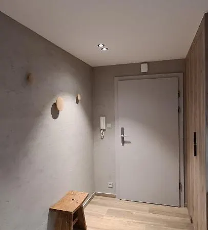 Lägenhet Zurawia 18 *