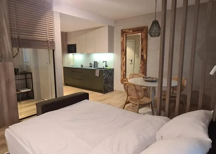 żurawia 18 Apartament *