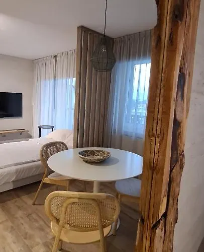 żurawia 18 Apartament *